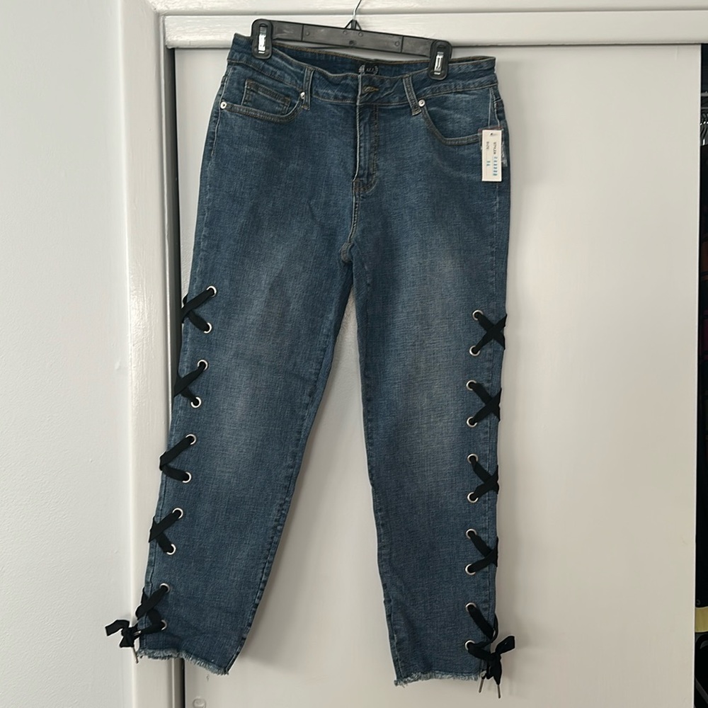 NWT! AZI NEW YORK embellished jeans. Size 14